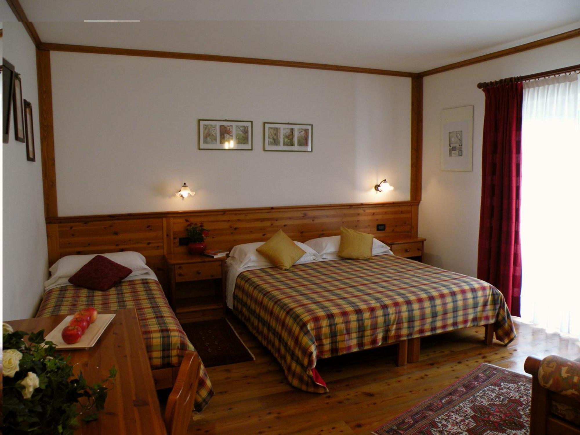 Hotel Garni Civetta Selva di Cadore Exterior foto